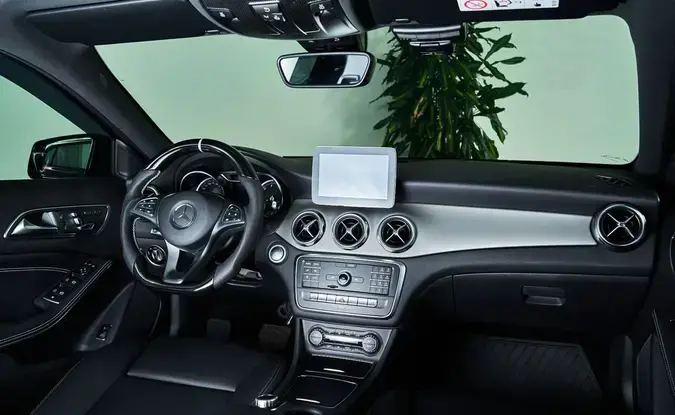 Mercedes benz GLA