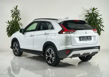 Mitsubishi Eclipse Cross Вид 4