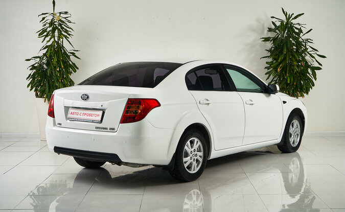 Faw Besturn B50