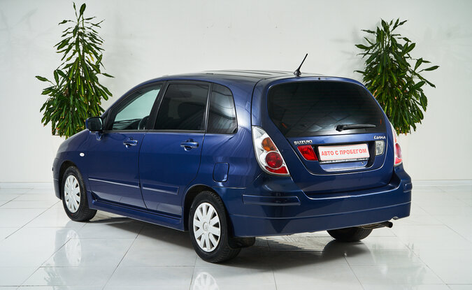 Suzuki Liana